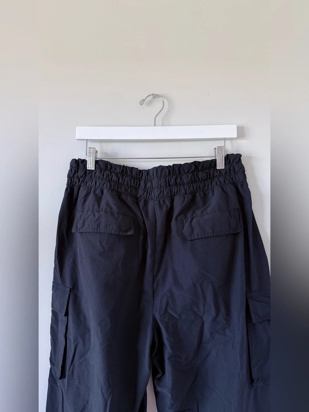 Fabletics Lightweight Cargo Jogger Women XL Navy Blue Athletic Casual Travel